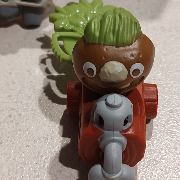 Lot features two Disney Pixar moving vehicles from the popular Toy Story Buzz - Picture 7 of 9